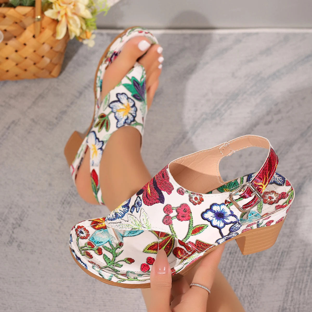 Chunky Heel Sandals - Trendy Summer Pumps